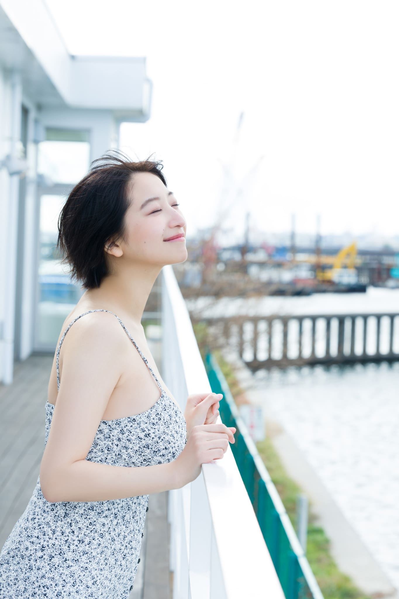 フォトギャラリー3枚目 榎原依那「大きい胸というコンプレックス
