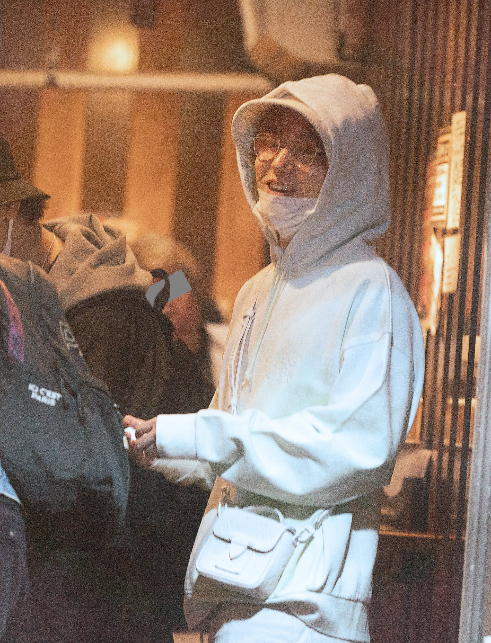 adidas 【伊野尾慧着用】  R.Y.V. グラフィックパーカー 3点セット 伊野尾慧着用】美品 adidas RYVグラフィックパーカーセットアップ L