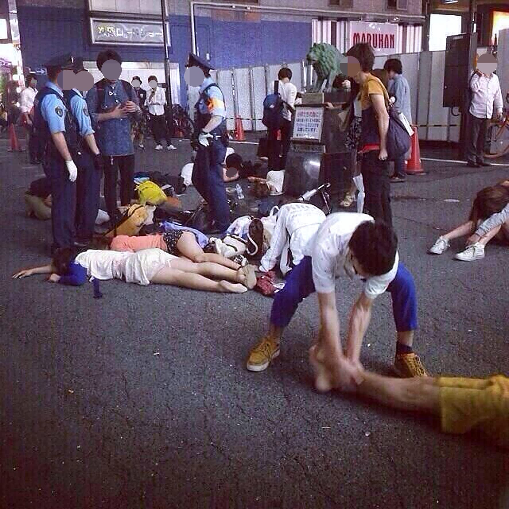 女子大生　サークル　泥酔 プレイバック'14】女子大生が下着丸出しでゴロゴロ…新宿歌舞伎町〝集団昏倒事件〟部員たちの告白 | FRIDAYデジタル
