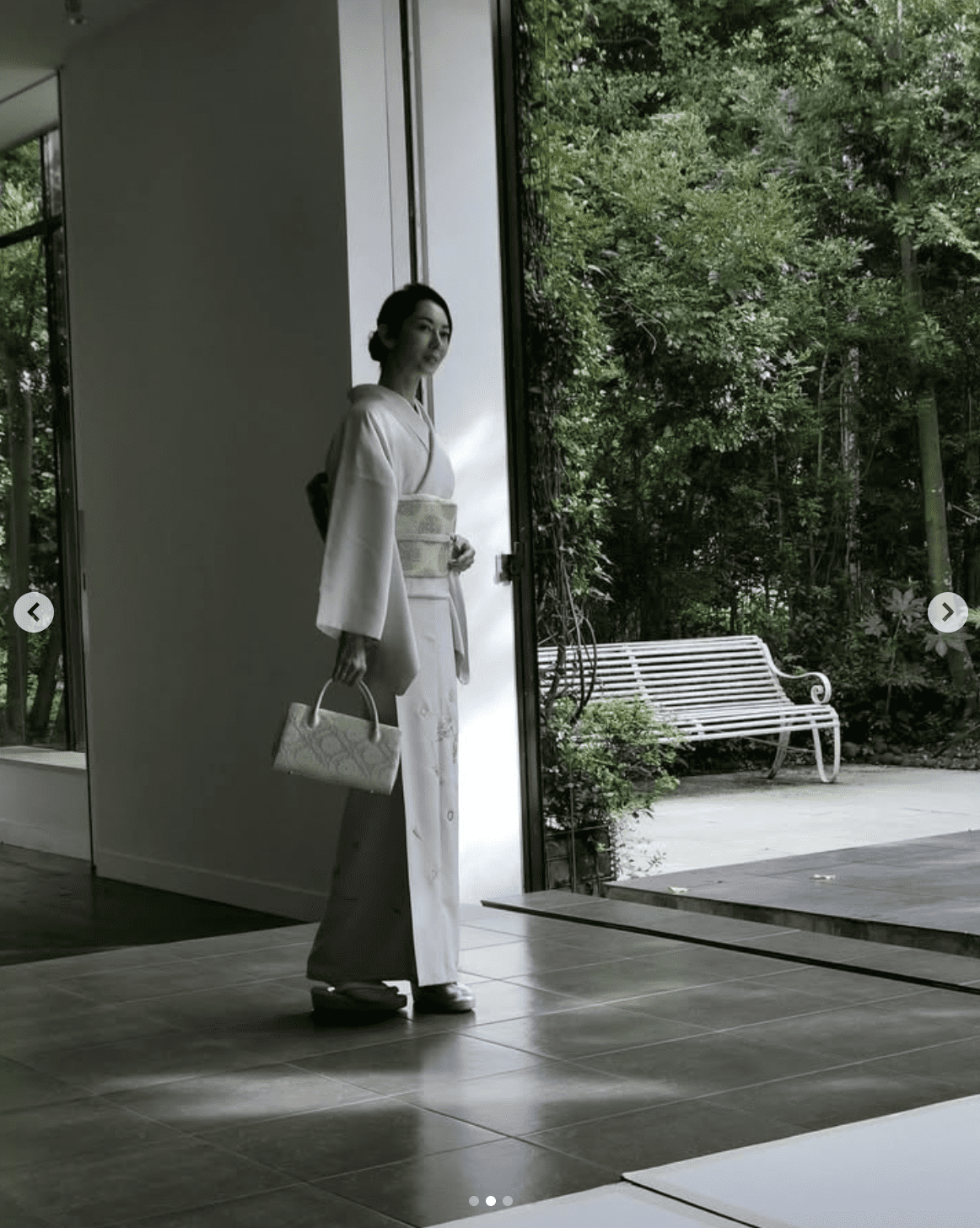 フォトギャラリー13枚目 和装姿に驚きの声…47歳の伊東美咲『電車男』の