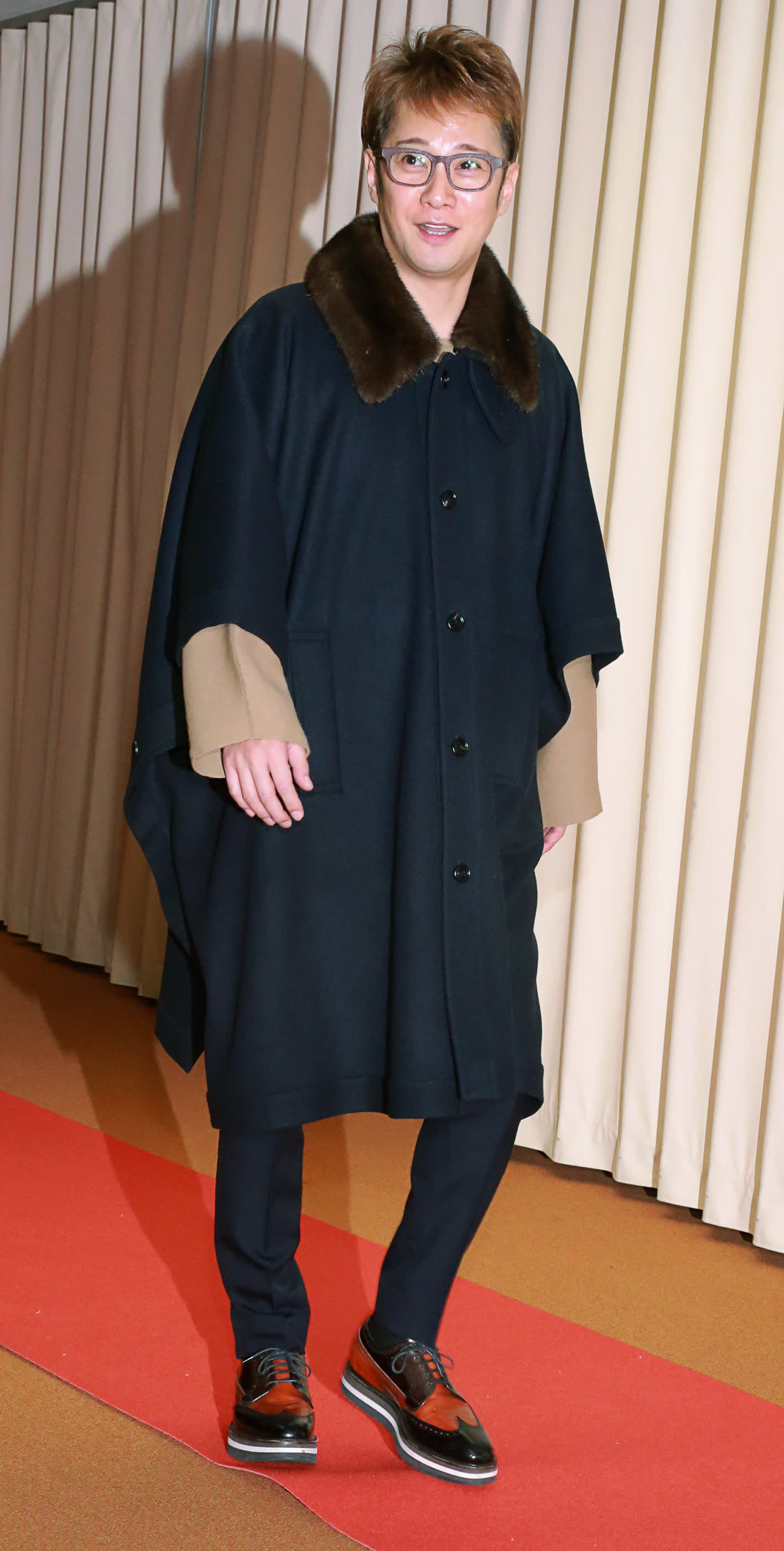 即完✨中居正広さん着用　バーバリー　ノバチェック　コート　ロゴボタン　L 総柄 二宮和也：「だれかtoなかい」にレギュラー出演 中居正広とMC初タッグ
