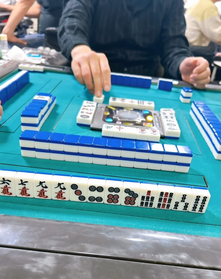 マンション麻雀〟は姿を消したが…いま新宿・歌舞伎町で高レートの賭け麻雀店が〝復活〟しているワケ | FRIDAYデジタル