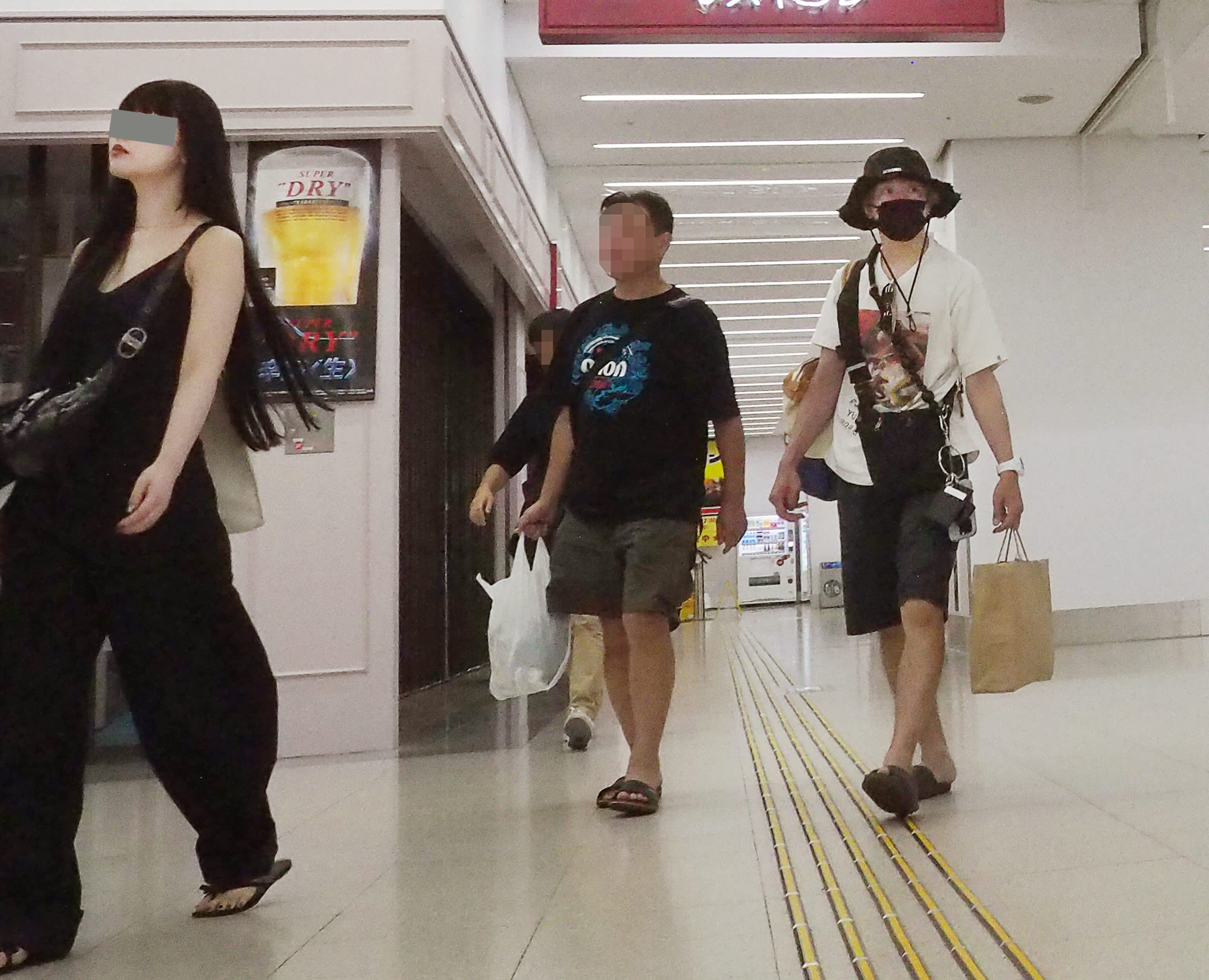 祝！結婚】SUPER EIGHT・村上信五 本誌が見た年下妻の素顔と北海道