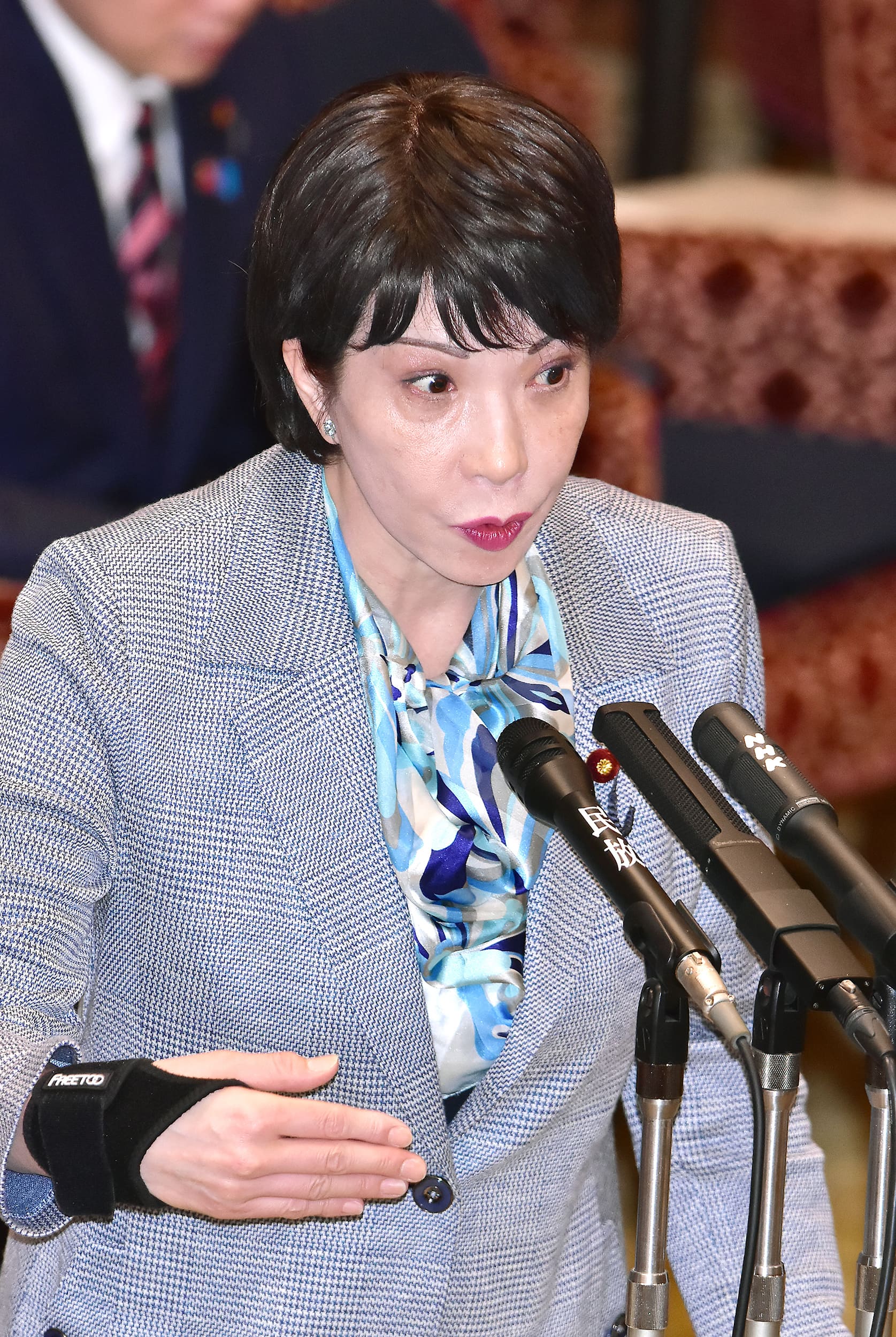 初女性首相高市早苗さん著作30歳のバースデイ 清水ミチコX