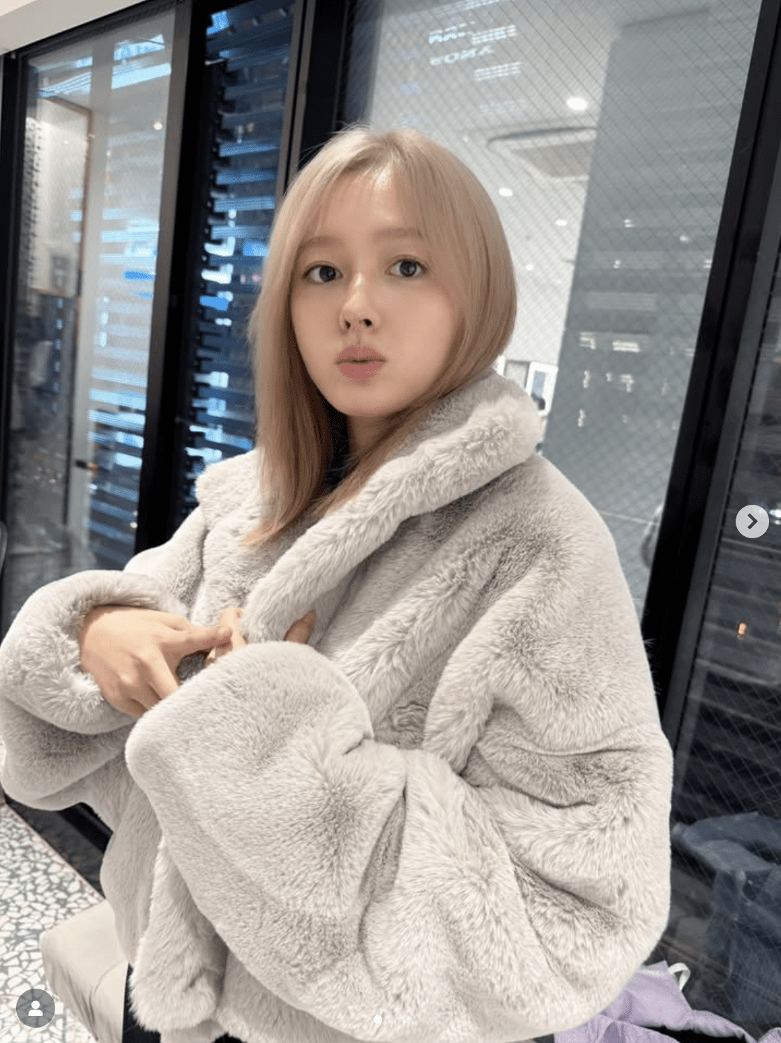 5812 モーニング娘。 久住小春 生写真 38枚セット フォトギャラリー6枚目 黒髪から白銀色に大変貌…元『モーニング娘