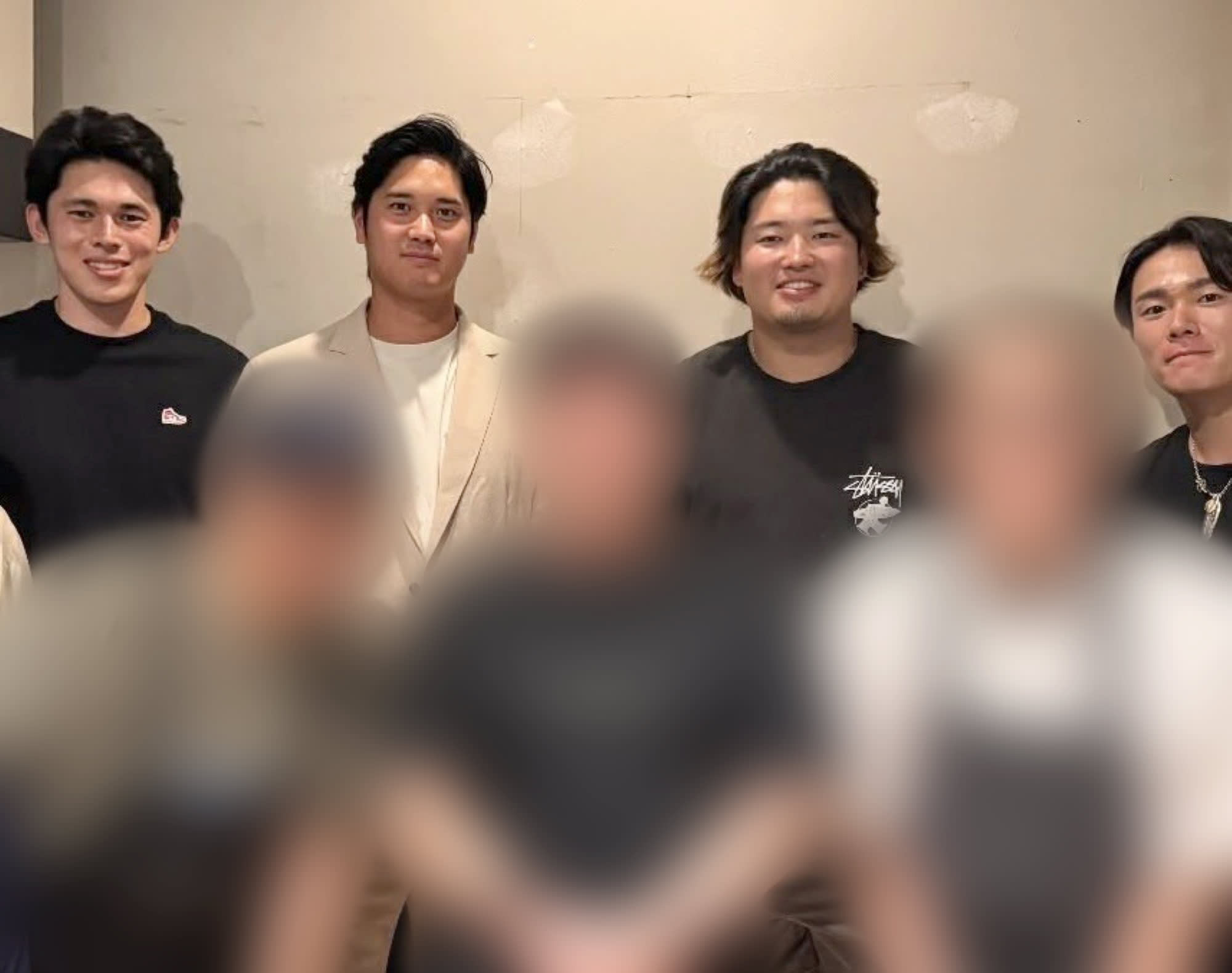 2ページ目)【独自】大谷翔平、山本由伸、佐々木朗希が試合後に村上宗隆と盛り上がったシカゴでの”極秘”食事会 | FRIDAYデジタル