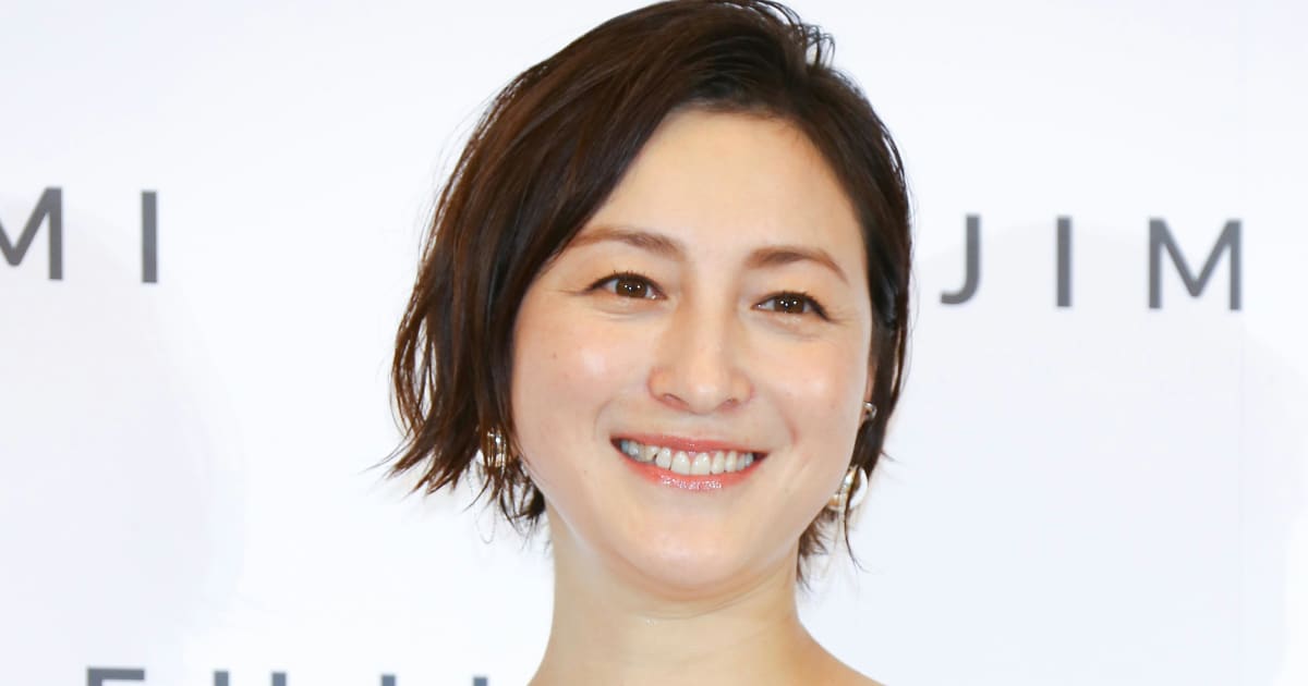 いま、話題の広末涼子のフォトフレーム。正直、レアな景品です。 Amazon.co.jp: 広末涼子 L判フォト（写真） 300枚 : ホーム