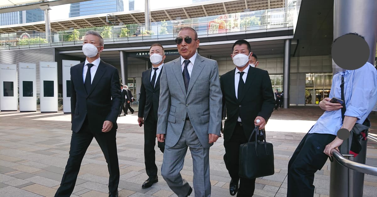 東京駅に現れた六代目山口組・司忍組長の「圧倒的な存在感」 | FRIDAYデジタル