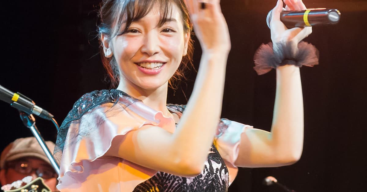 加護亜依/加護亜依 vs.FRIDAY 加護亜依/加護亜依 vs.FRIDAY