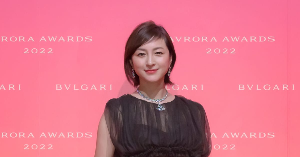 フォトギャラリー1枚目 広末涼子「大胆すぎるシースルードレス姿