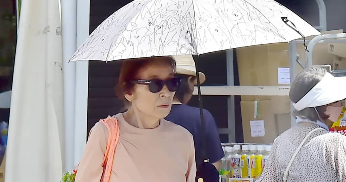 倍賞美津子 大女優の「気ままな実家暮らし」《いつまでもカッコイイ姿を発見撮!》 FRIDAYデジタル