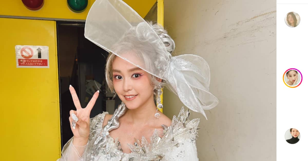 ファン歓喜の桐谷美玲 脚細っ…！「白&銀の大胆ミニ丈ドレスのかわい