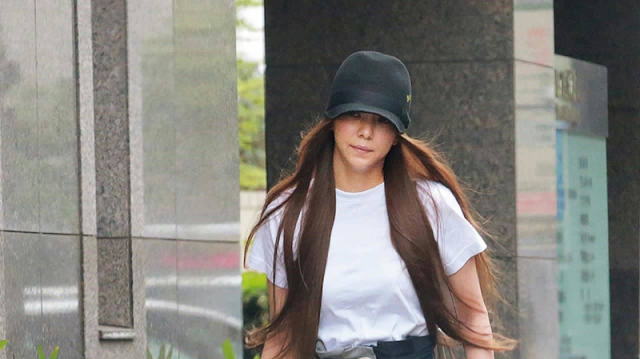 安室奈美恵 ラストライブを控えた歌姫が渋谷ショッピング | FRIDAYデジタル