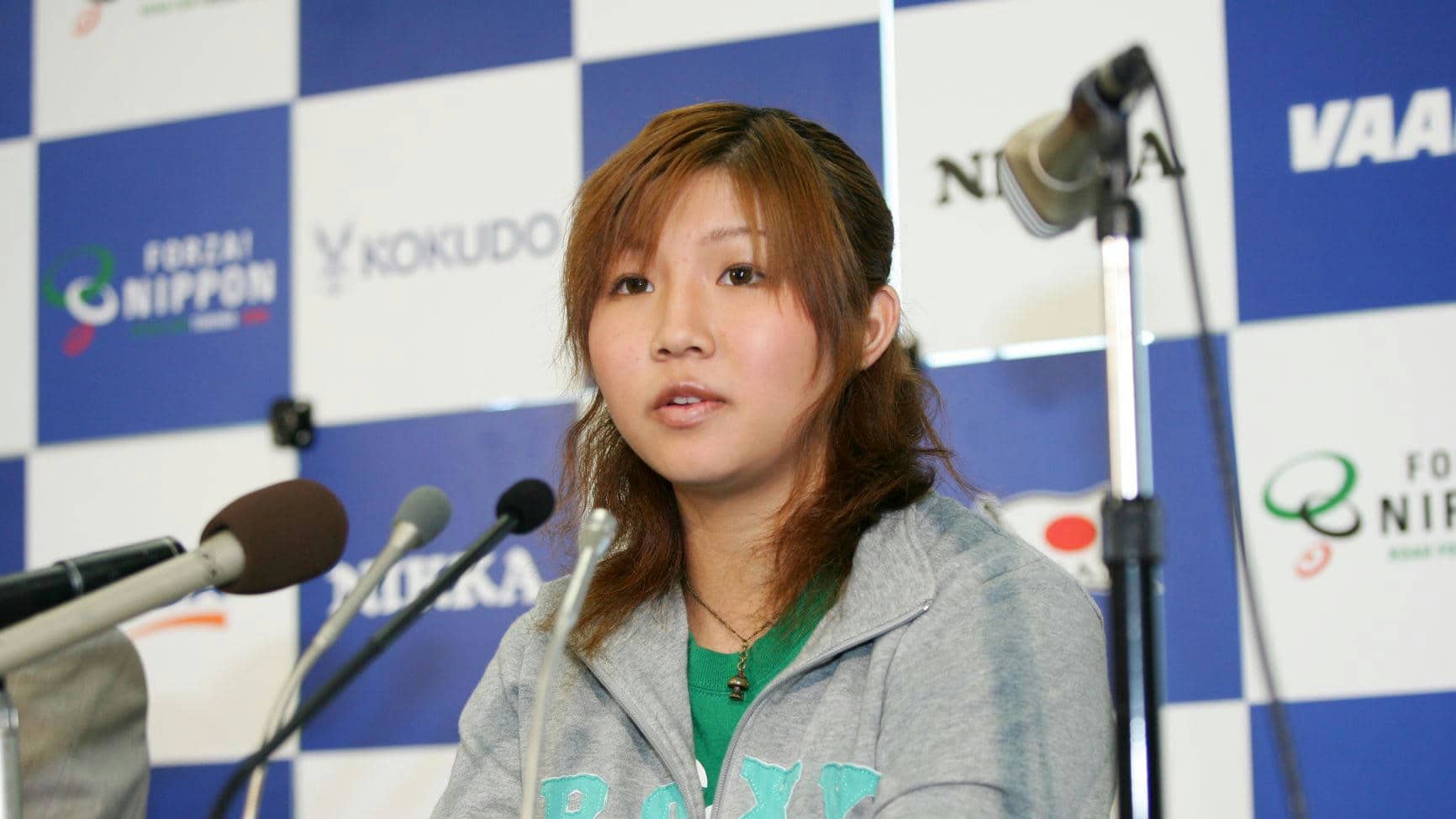 元オリンピック選手・今井メロが借金70万円で「差し押さえ命令」 | FRIDAYデジタル