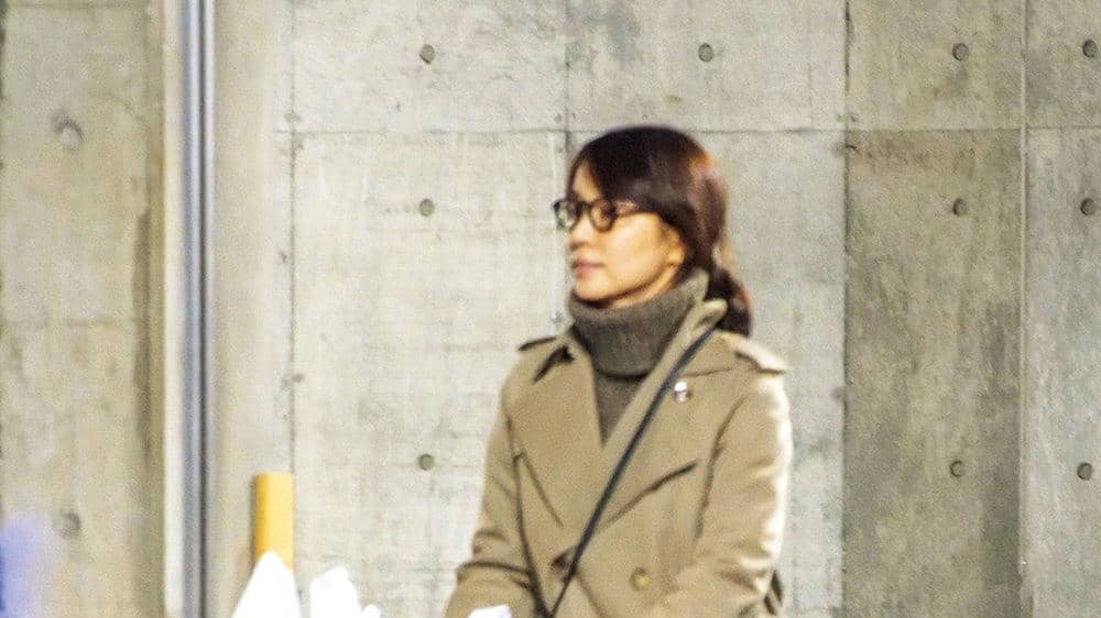 すっぴんでもオーラ全開 石田ゆり子「癒しの素顔」 | FRIDAYデジタル