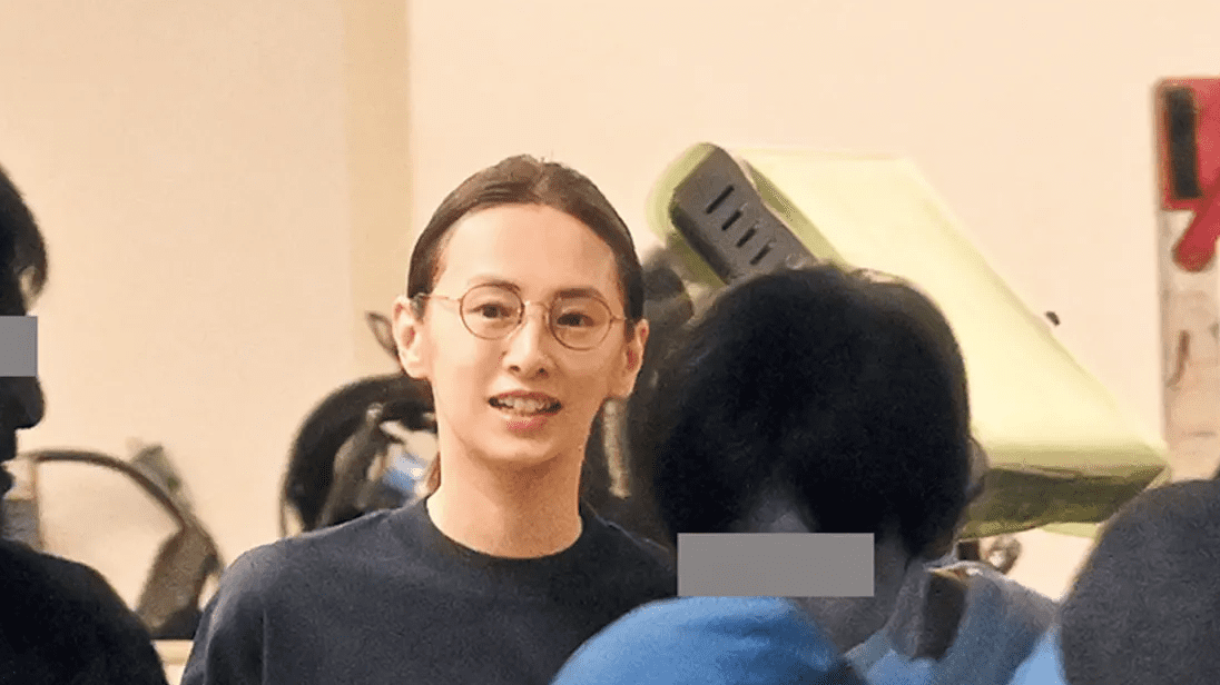 フォトギャラリー3枚目 祝！第2子妊娠 北川景子「大胆Tシャツ＆メガネ