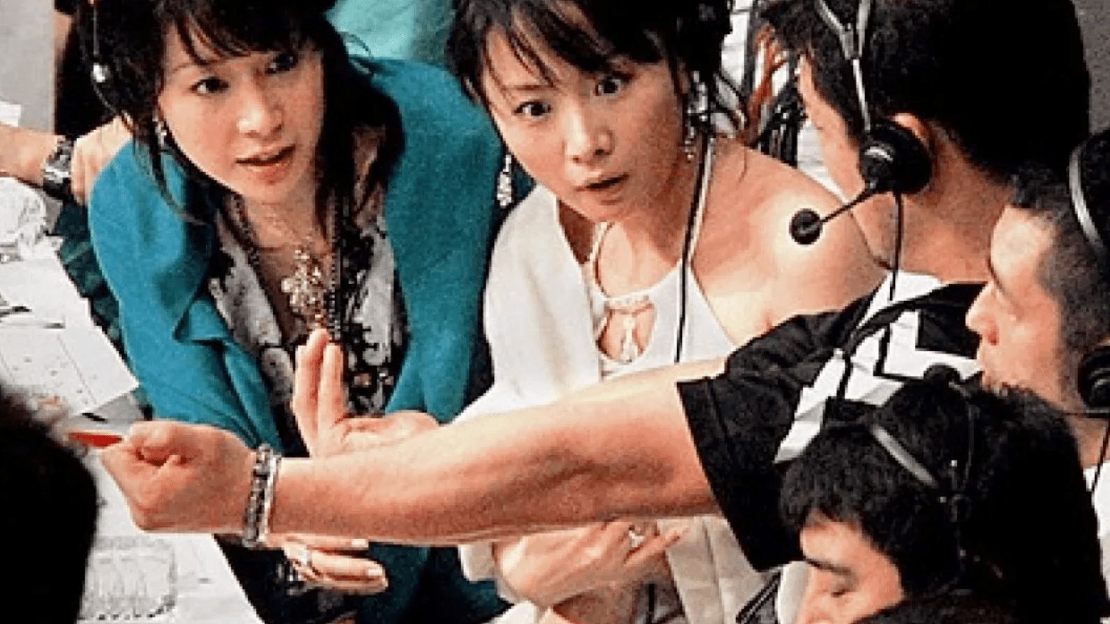 【レア・美品】　高島彩　アヤパン　マグカップ＆クリアファイル＆うちわ　3点セット フォトギャラリー2枚目 格闘技会場で見せた多彩な表情、レアなテニス姿