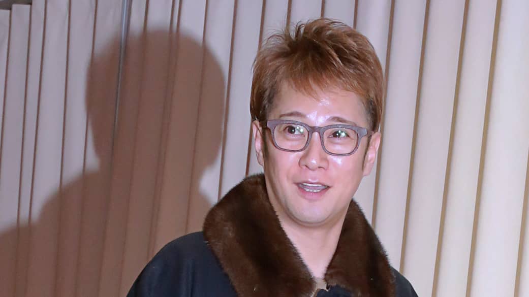 中居正広 「表舞台に復帰するためではない」……今さら「反撃開始」の