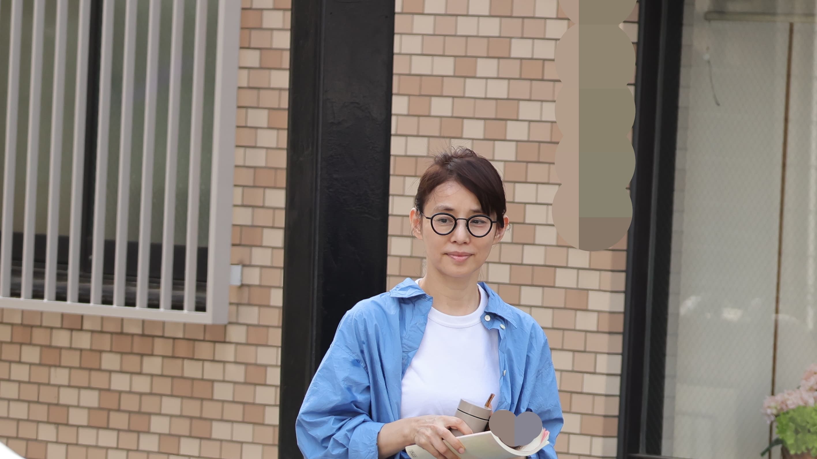 アラ還“とは思えない…石田ゆり子 主演ドラマロケ終わりで見せたブルー