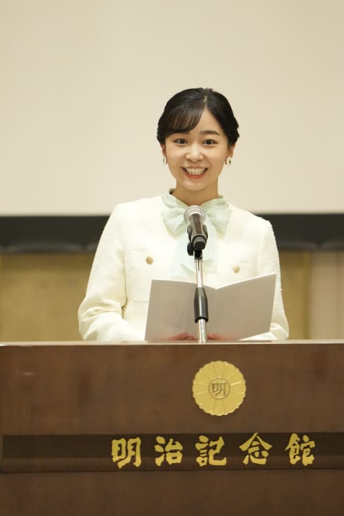 来年は今年と変わらぬ多忙ぶり…佳子さま「突然の婚約発表の可能性も