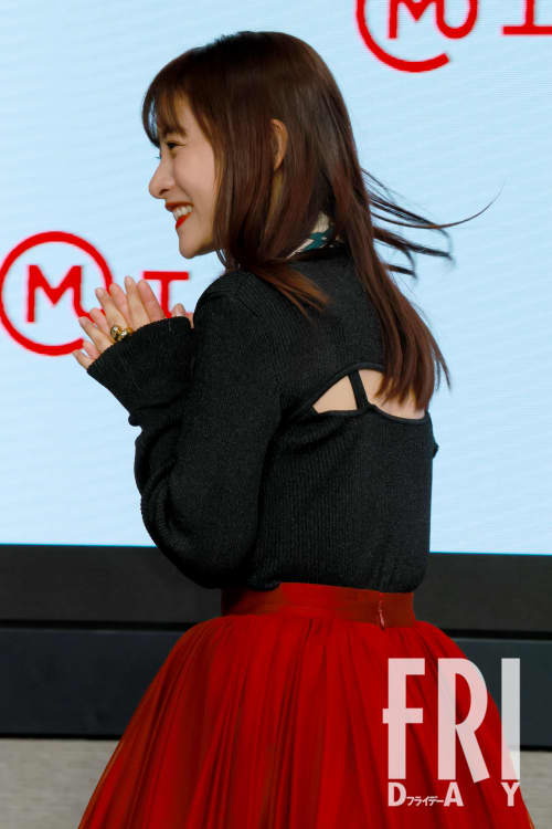 石原さとみの爽やかな色気に目が釘付け 新CM発表会でキムタクと”兄妹