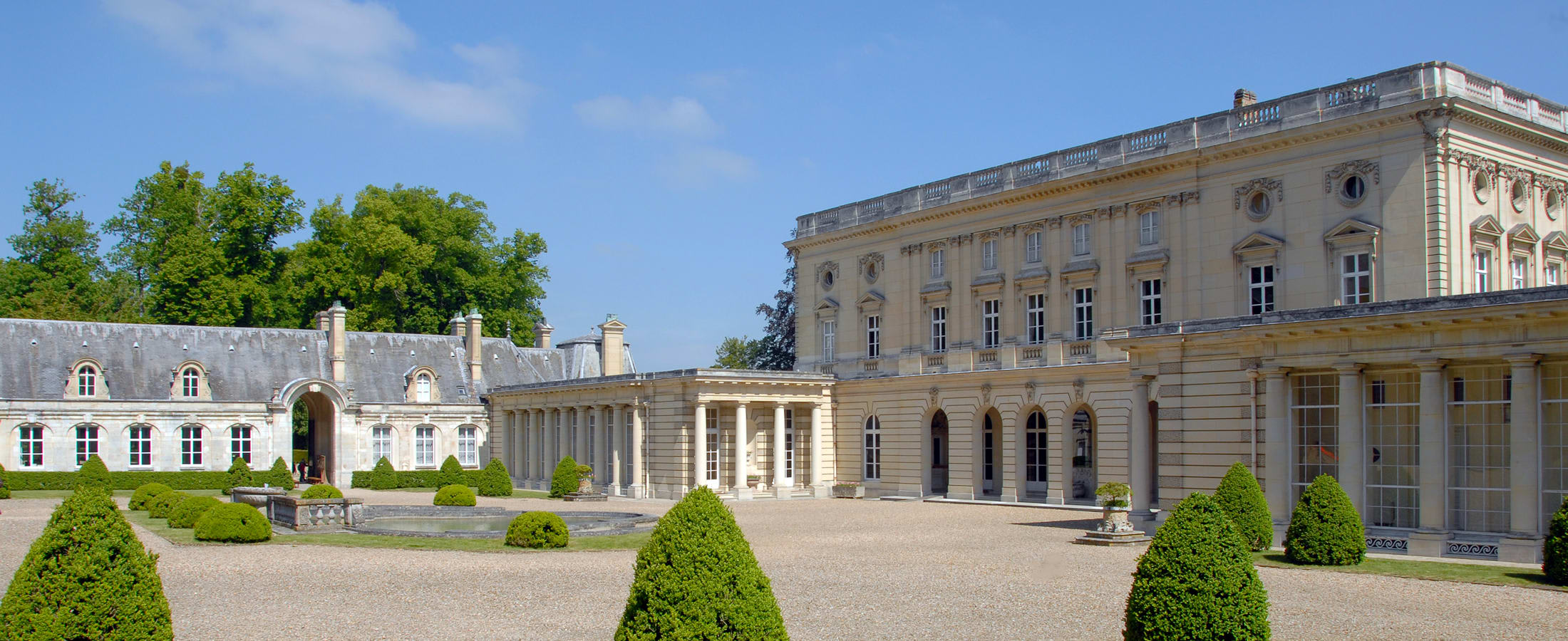 Chateau de Bizy
