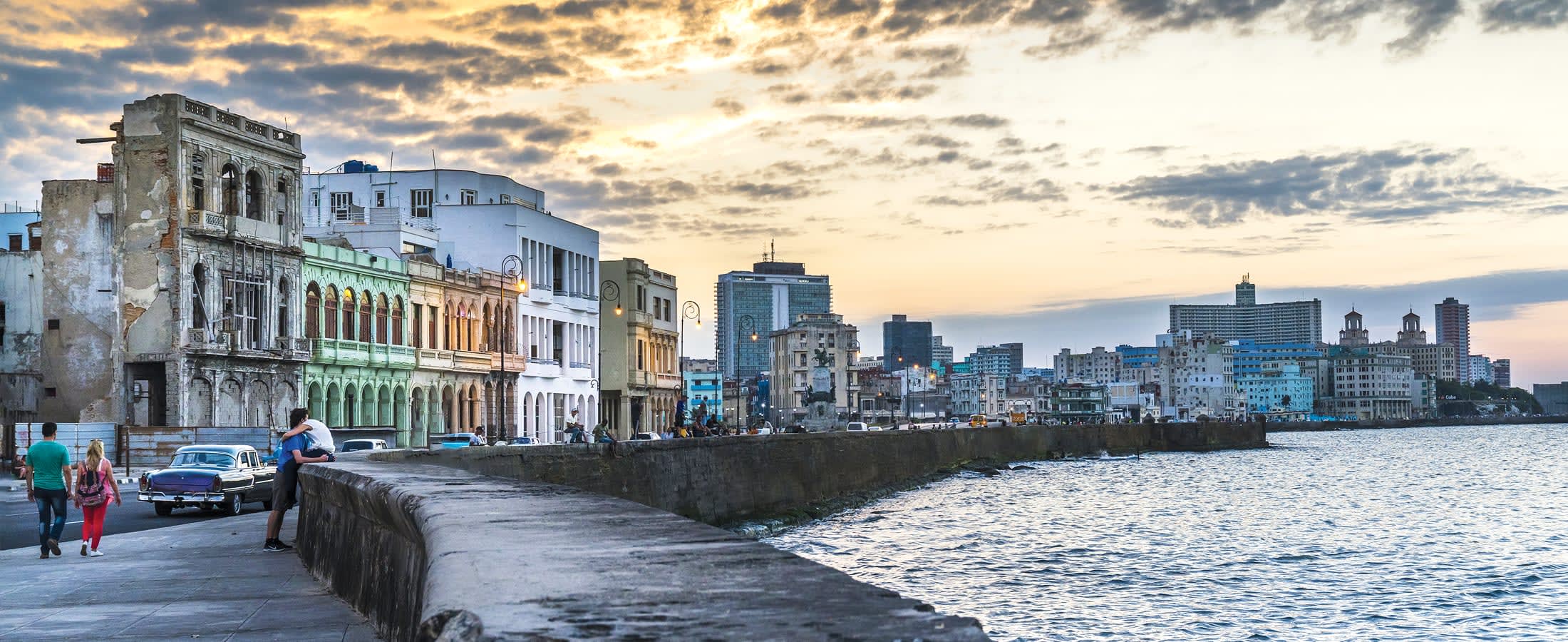 Panoramic view of the Malecón, Havana