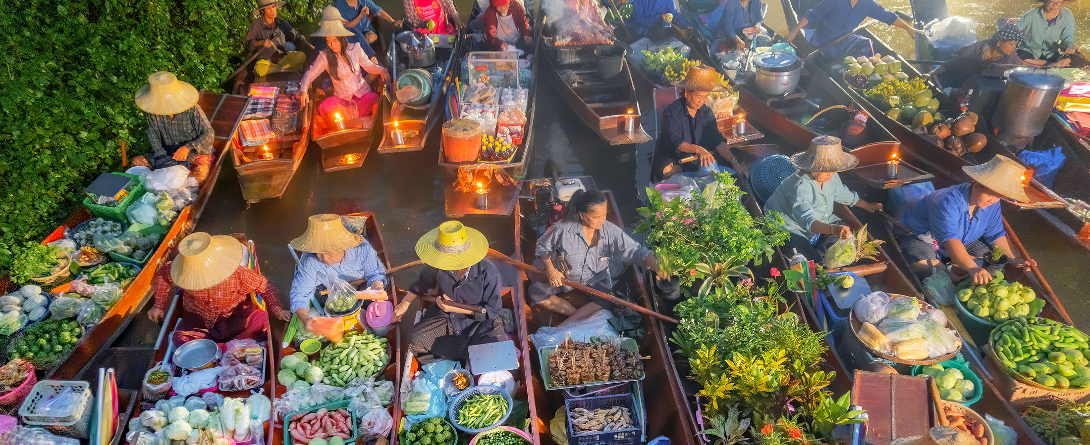 Damnoen Saduak Floating Market