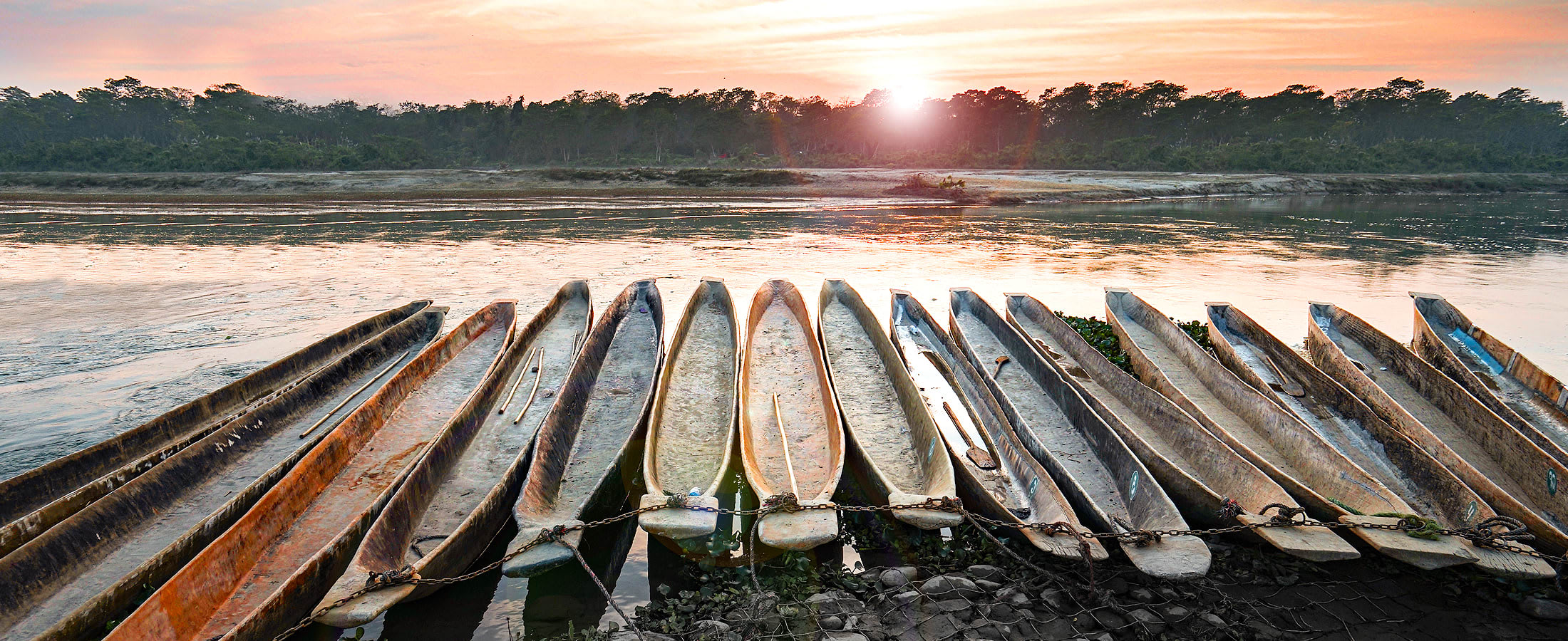 Sunrise over Rapti River, Chitwan National Park