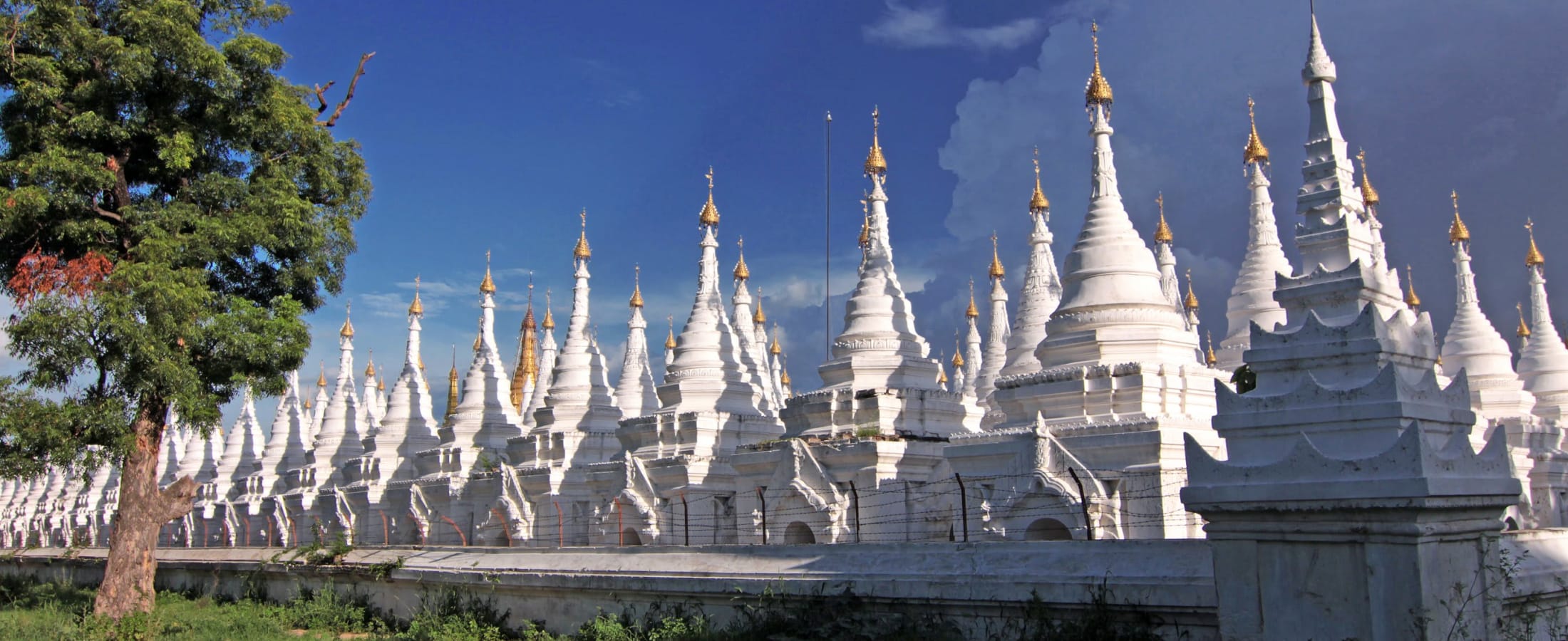 Kuthodaw Pagoda