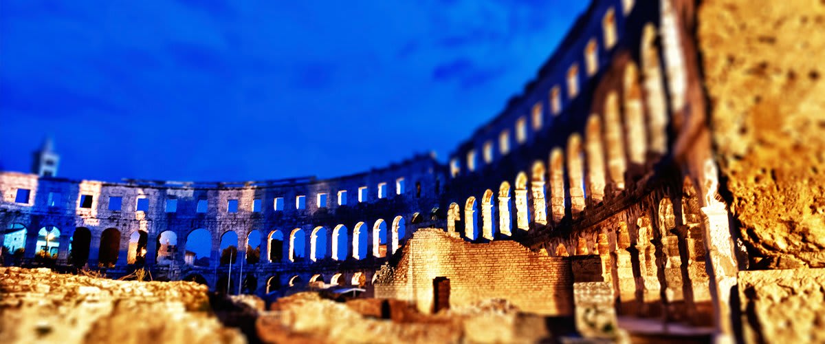 Amphitheater, Pula