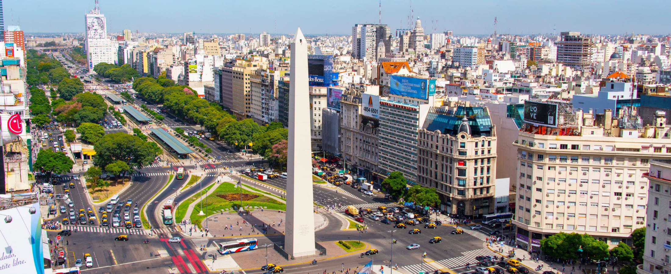 Avenida 9 de Julio in Buenos Aires, Argentina