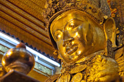 Golden Buddha, Maha Muni Pagoda