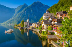 Early morning in Hallstatt 