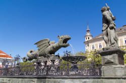 Lindwurm fountain, Klagenfurt 