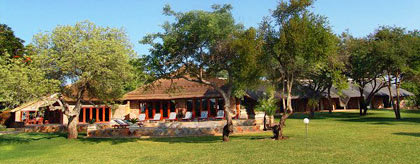 Elandela Lodge exterior