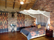 Elandela Lodge guest room
