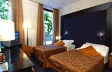 Hotel Jolly twin room