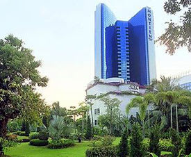 Montien Riverside Hotel