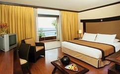 Radisson Plaza Resort Tahiti guest room