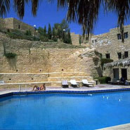 Petra Taybet Zaman pool