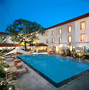 Trident Hilton outdoor pool