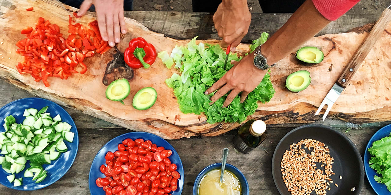 People cooking a recipe