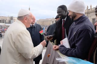 Pope Francis receives the flag of South Sudan