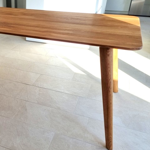 ref-1771840804-et125-esstisch