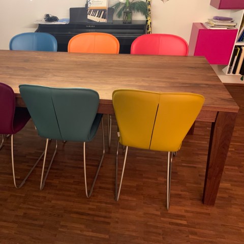 ref-1640101912-et110-esstisch