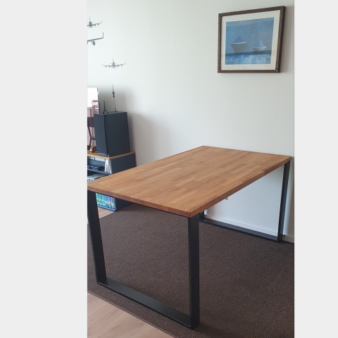 ref-1754563051-et39-esstisch