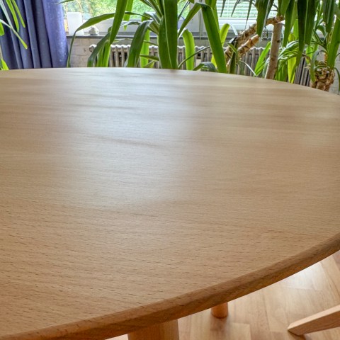 ref-1751277630-et360-esstisch