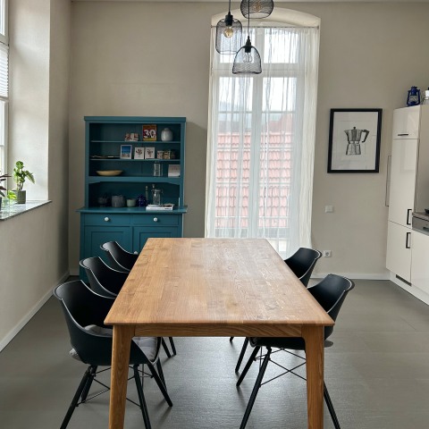 ref-1774270759-et145-esstisch