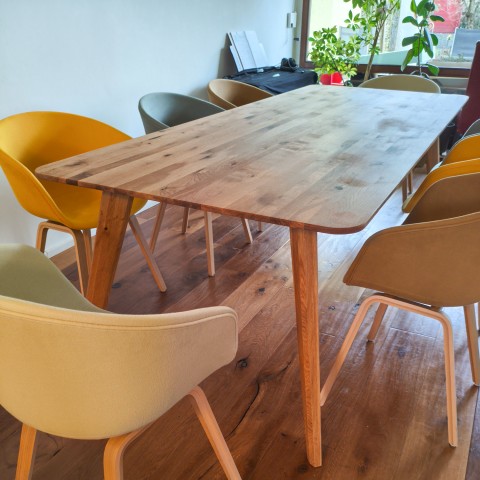 ref-1771841402-et125-esstisch